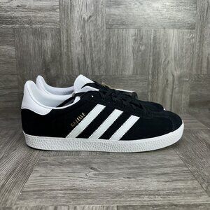 Adidas Gazelle Youth 5/Women size 6.5 Black White Suede Shoes BB2502